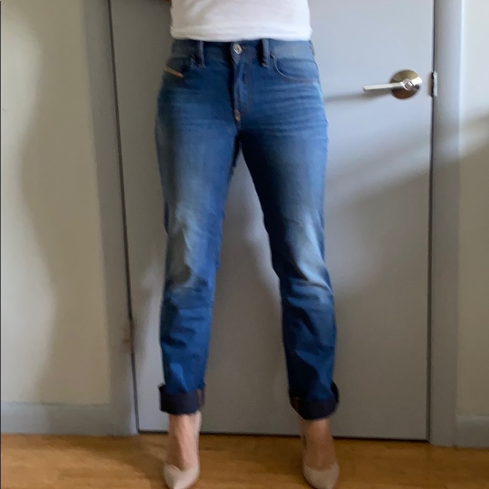 Diesel Women’s Faithlegg straight Jeans Size 25